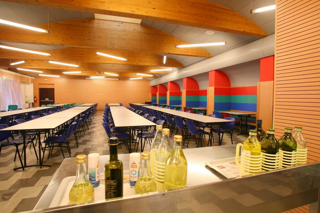 disposizione tavoli sala ristorenati